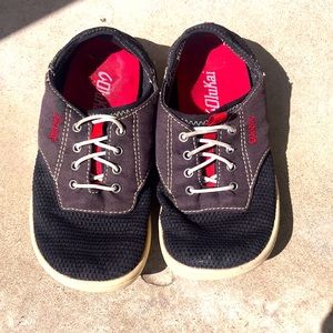 Boys olukai shoes